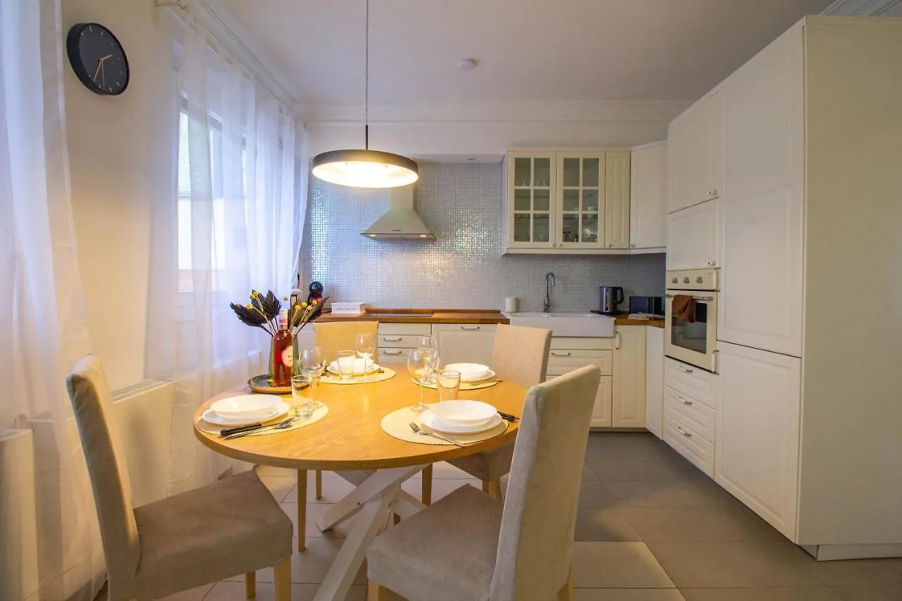 Hillside Lodge Budapeszt 0*,  Węgry
